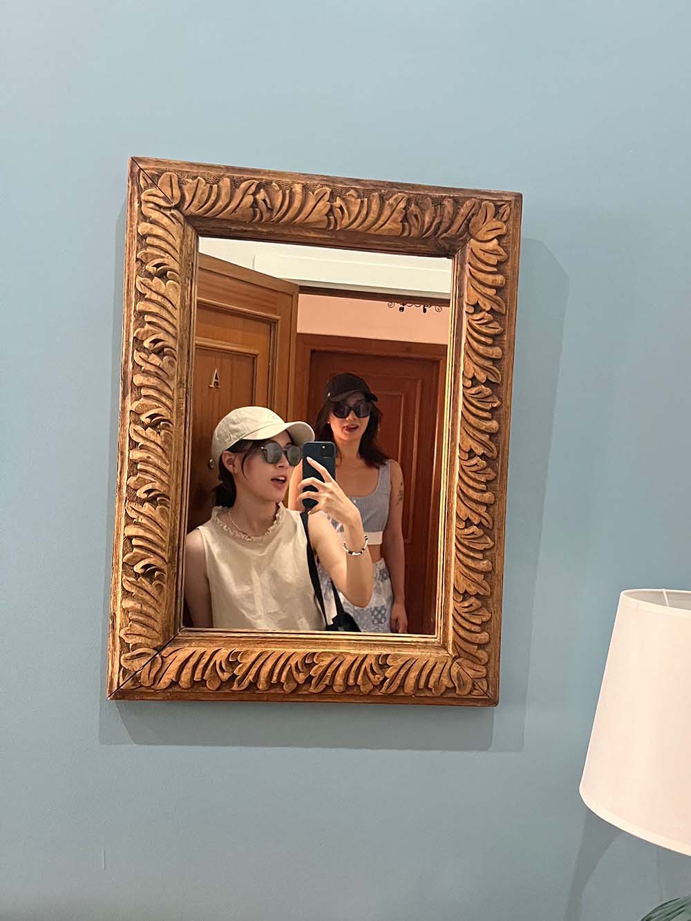 鲍霁（Bao Ji）漫步巴黎街区思考职业路径